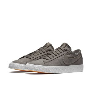 nike-zoom AH3370-200