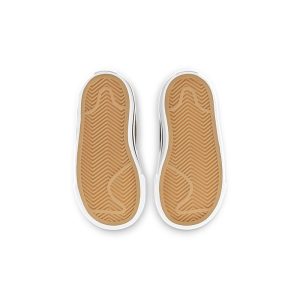 nikecourt DA5382-102
