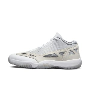 Air Jordan 11 Retro Low IE Light Orewood Brown/Wit/Cement Grey/Neutral Grey (919712-102)