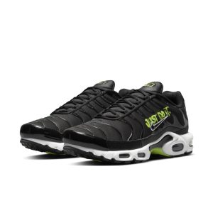 nike-air-max DJ6876-001