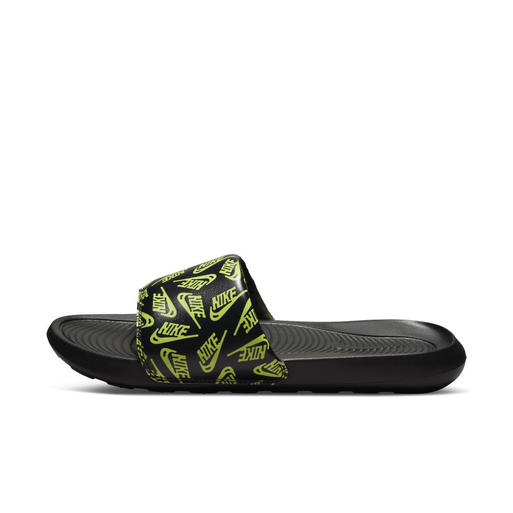 nike-victori-one CN9678-010