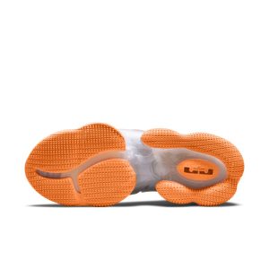 nike-lebron-19 DC9339-001