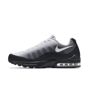Nike Air Max Invigor met print Zwart (749688-010)