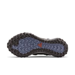nike-acg DQ1979-001