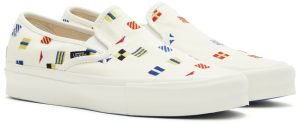 vans-style VN0A4UVFAR91