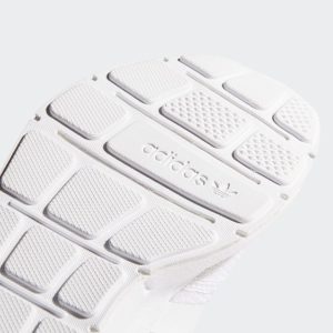 adidas-swift-run FY2149