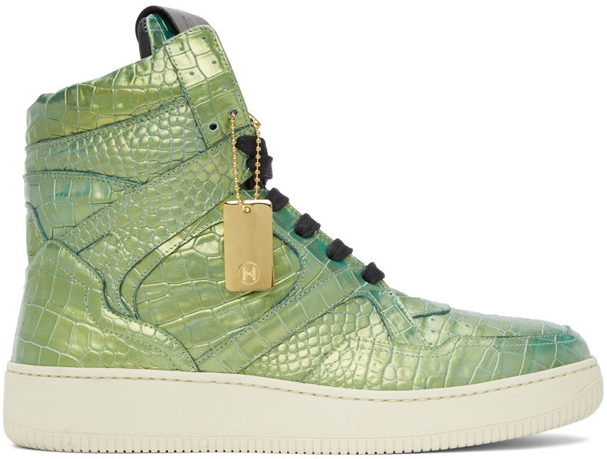 human-recreational-services-sneaker UE22GF0200X1C5