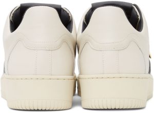 human-recreational-services-sneaker UE22GF0200X2C1