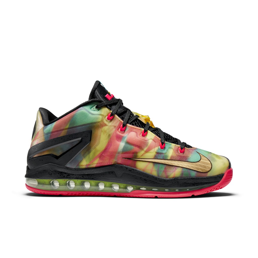 nike-lebron-11 695224-970