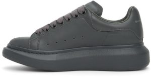 alexander-mcqueen-oversized-sneaker 553680WIAGC1513