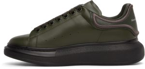 alexander-mcqueen-oversized-sneaker 682396WIBN53211