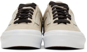 vans-style VN0A4BVE93N