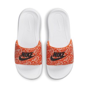 nike-victori-one CN9676-800