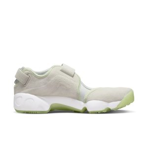 nike-rift DX2677-001