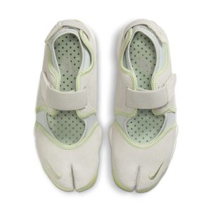 nike-rift DX2677-001