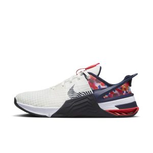 Nike Metcon 8 FlyEase Eenvoudig aan en uit te trekken trainingsschoenen voor dames Wit (DO9381-101)