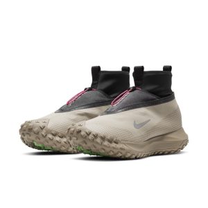 nike-acg CT2904-200