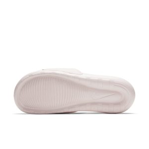 nike-victori-one CN9677-600