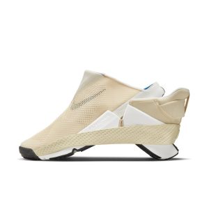Nike Go FlyEase Eenvoudig aan en uit te trekkenen Bruin (DR5540-103)