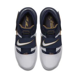nike-zoom AO2088-400