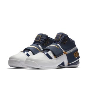 nike-zoom AO2088-400