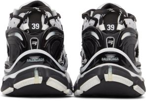 balenciaga-sneaker 677403-W3RB2-9010