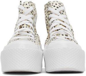 converse-chuck-taylor-all-star 572232C