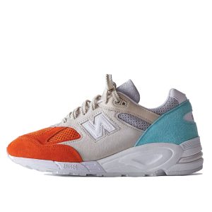 New Balance  x Kith 990v2 Cyclades (M990KC2)