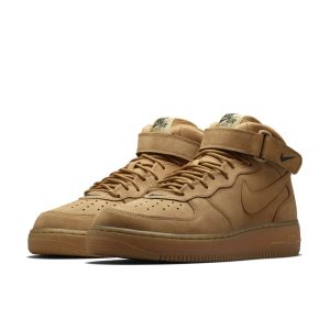 nike-sneaker 715889-200