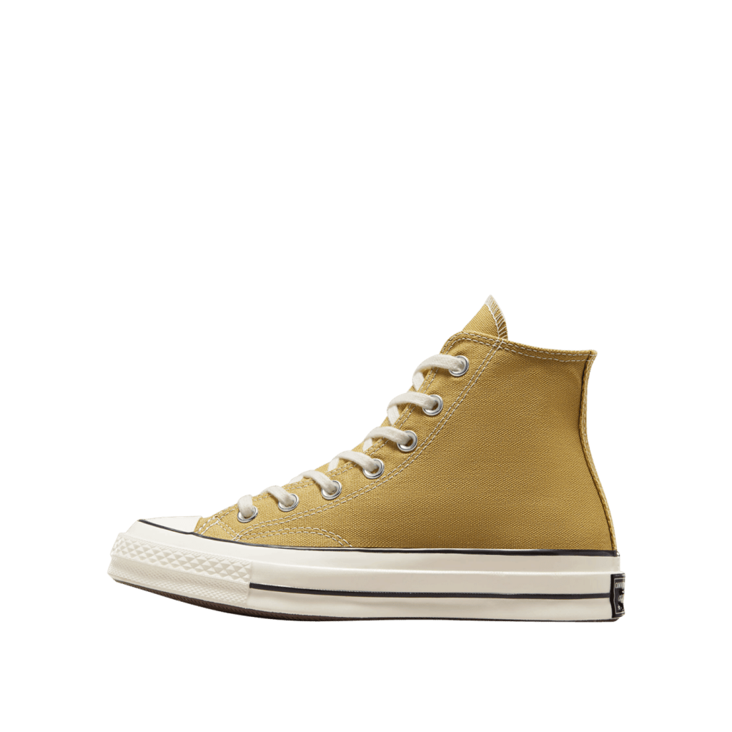 converse-chuck-taylor-all-star A04590C