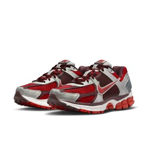 Nike Vomero 5 Mystic Red/Metallic Platinum/Reflect Silver/Mystic Red (FN7778-600)