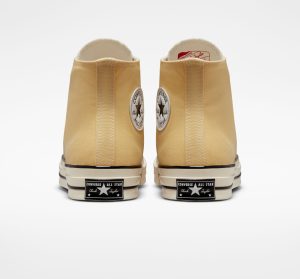 converse-chuck-taylor-all-star A02757C