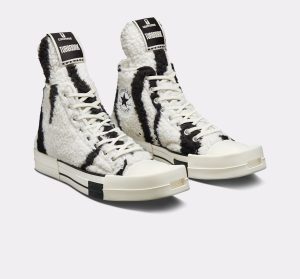 converse-chuck-taylor-all-star A03943C