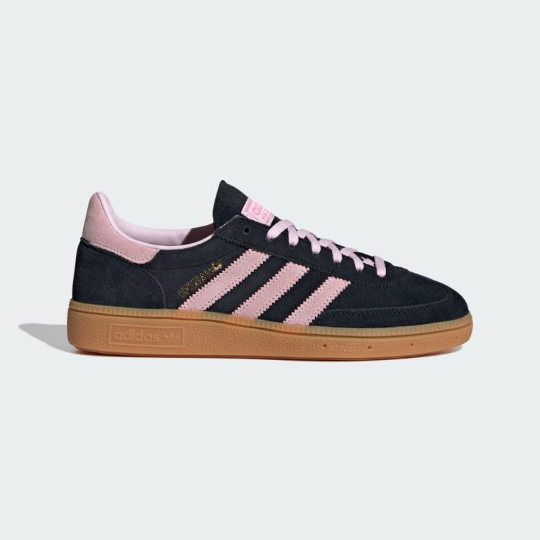 adidas Handball Spezial “Black/Pink/Gum”: stoer met een zacht randje