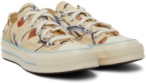 converse-chuck-taylor-all-star A01798C