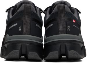 on-sneaker 73.98606