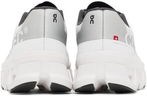 on-sneaker 61.98434
