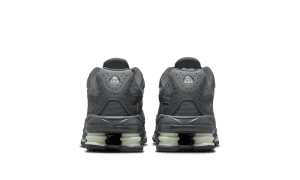 nike-shox HV2540-001