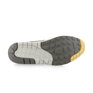 nike-air-max IB6390-001