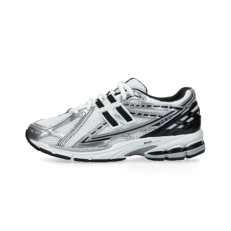 New Balance 1906R “Silver Metallic”: chroom op straatniveau