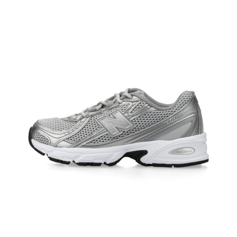 New Balance U740 “Silver Metallic”: glans zonder schitteren