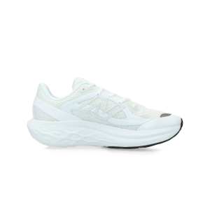new-balance-sneaker UTRNWE