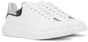 alexander-mcqueen-oversized-sneaker 705061WIBNS