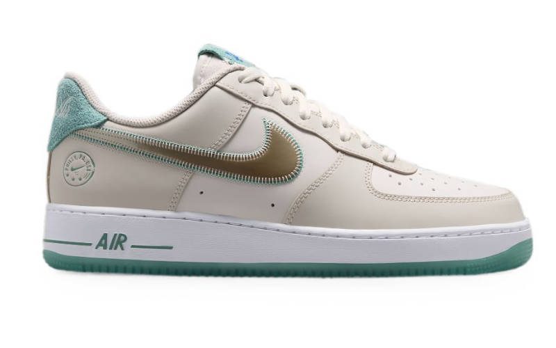 De Nike Air Force 1 Low ’07 verschijnt in de colorway “Philadelphia” (IV6205-104)