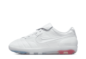 Jacquemus x Nike Cryoshot Tiempo R10: minimal designer-drop