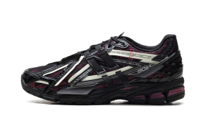 New Balance 1906A “Black Drogon Berry” (U1906AD)