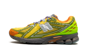 New Balance 1906R “Action Bronson – Scorpius” (M1906RBR)