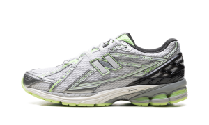 New Balance 1906R “Dark Silver Metallic Mint Flash” (U1906RCQ)