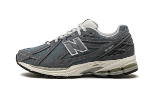 New Balance 1906R “TITANIUM” (M1906RV)