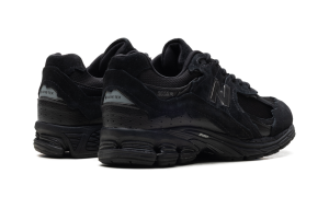 new-balance-sneaker U2002DXB